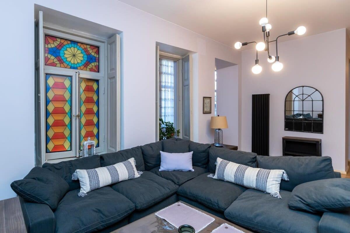 Stylish 2Br Apt In The Heart Of Old Tbiliszi Kültér fotó